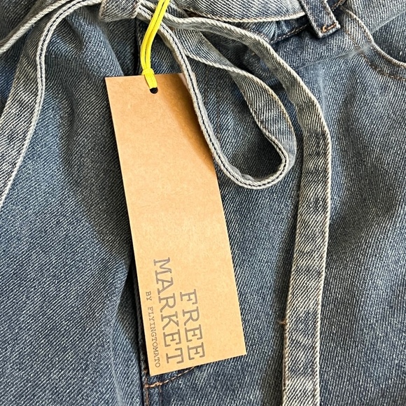 Free Market by Flying Tomato High Waist Wide Leg Denim Oversized Size Small NWT - Picture 7 of 9